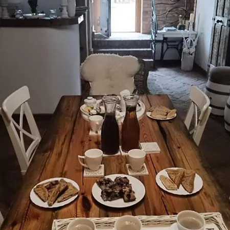 Vinny Tunel -konsky Pouzdrany